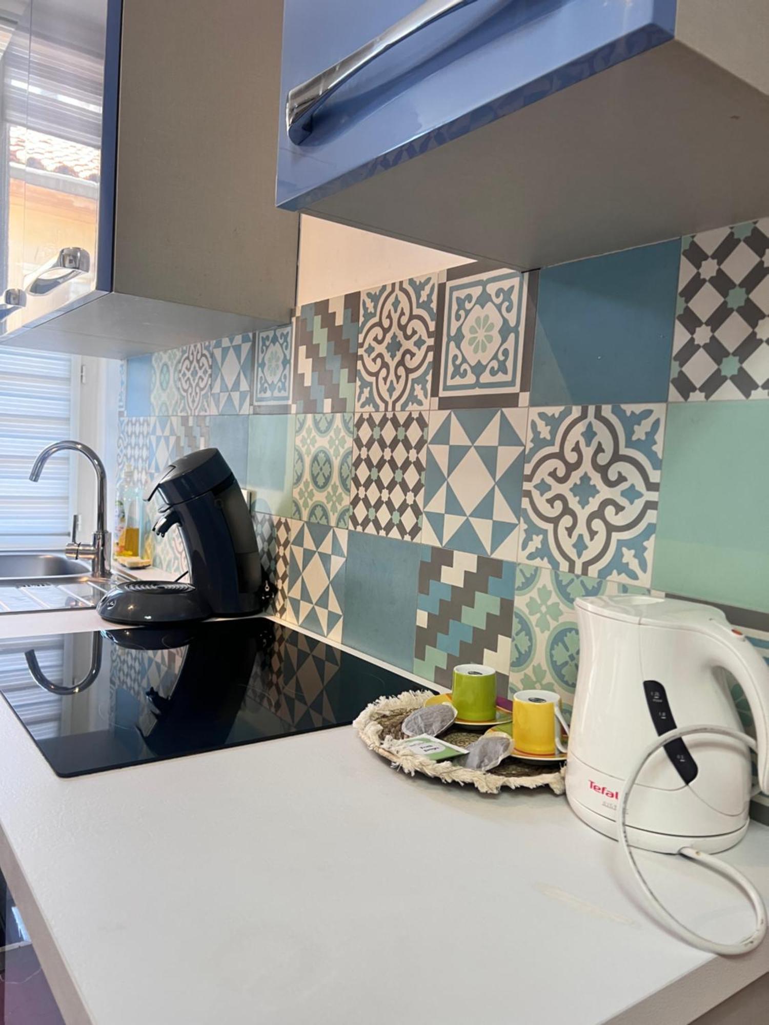 Appartements Marseille Cours Julien Екстериор снимка